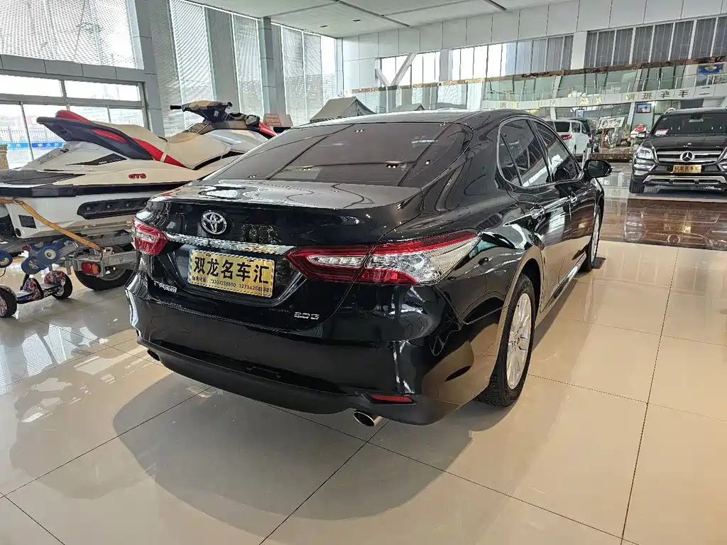 TOYOTA CAMRY 2021