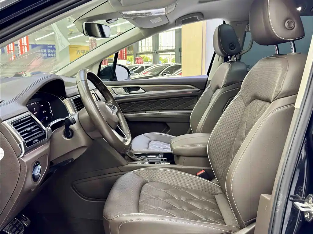 VOLKSWAGEN VILORAN 2020