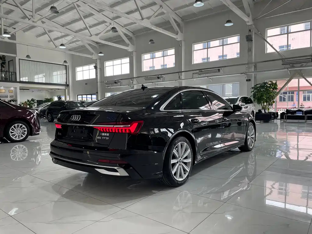 AUDI A6L 2023