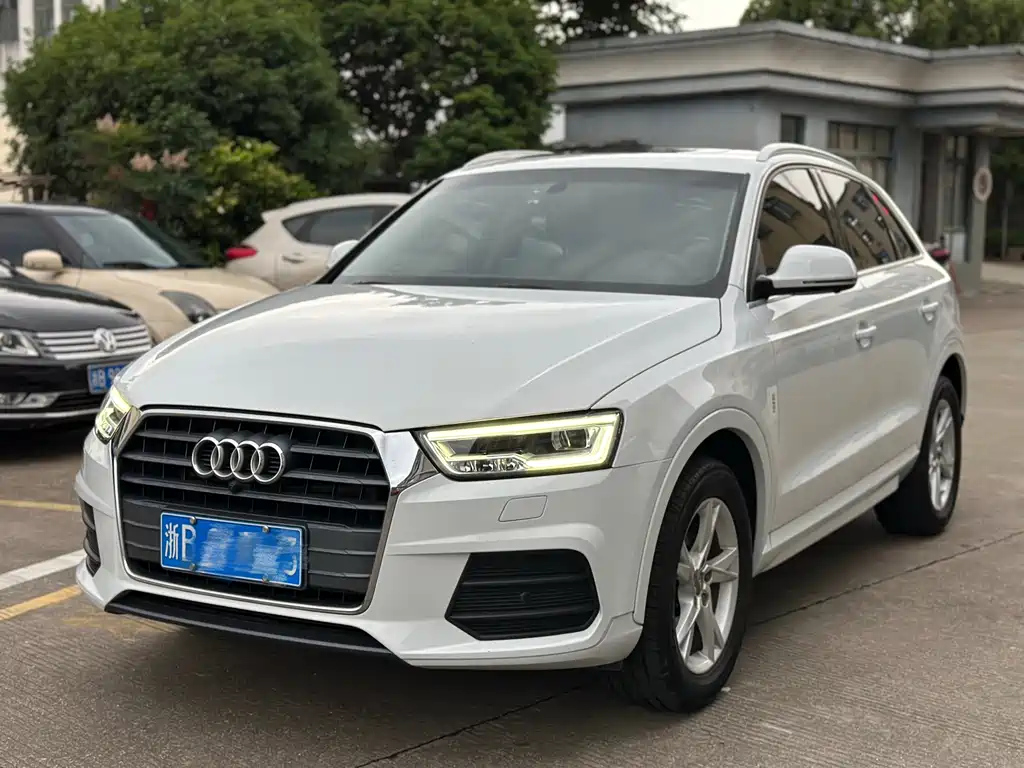 AUDI Q3 2018