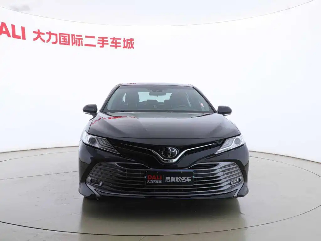 TOYOTA CAMRY 2020