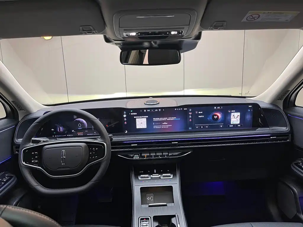 LINCOLN ADVENTURER 2023