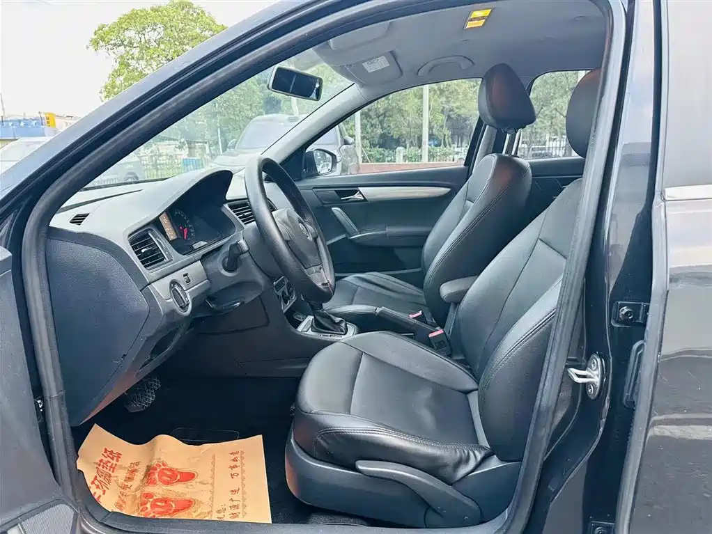 VOLKSWAGEN LAVIDA 2017