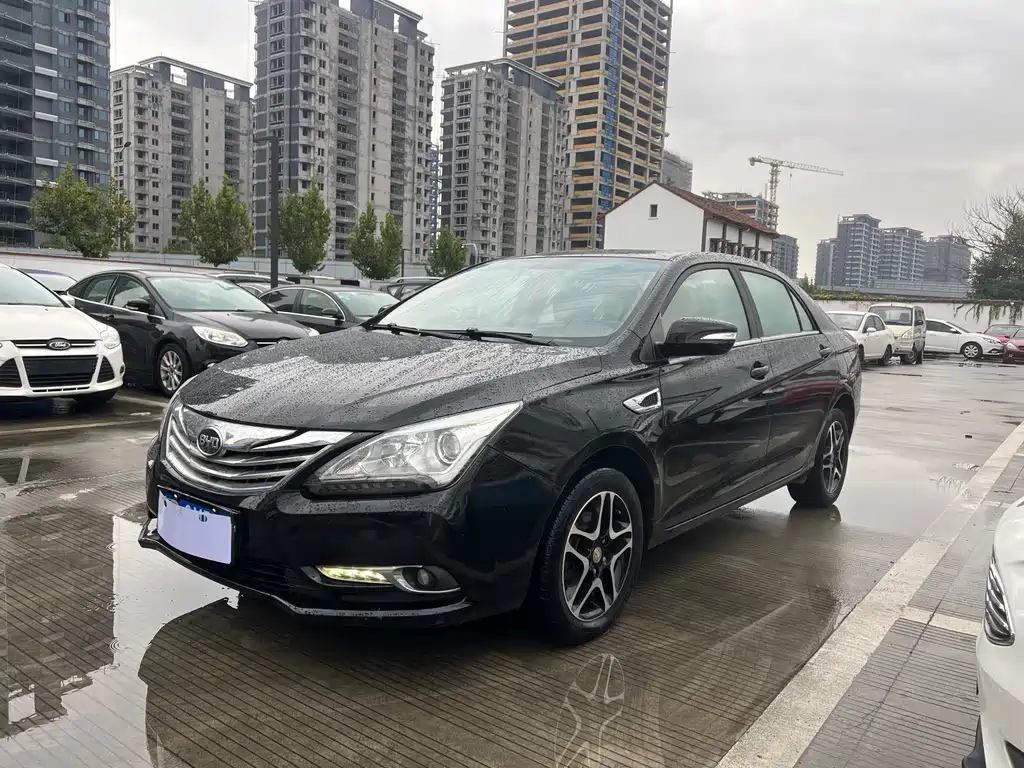 BYD G5 2015