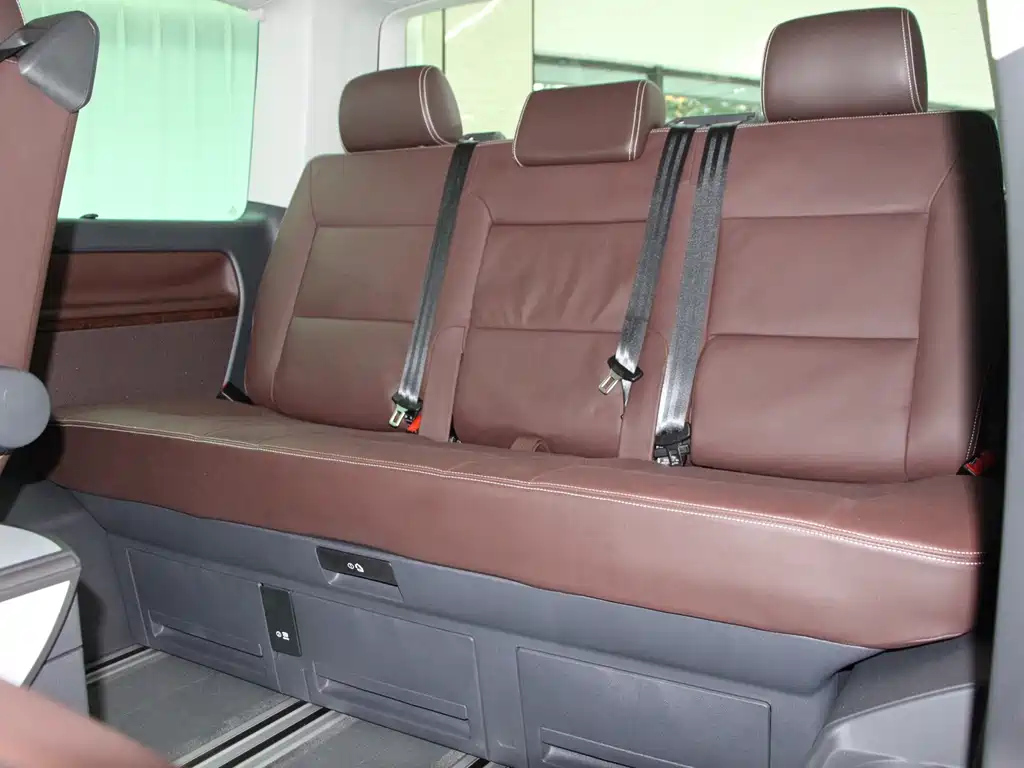 VOLKSWAGEN MULTIVAN 2014