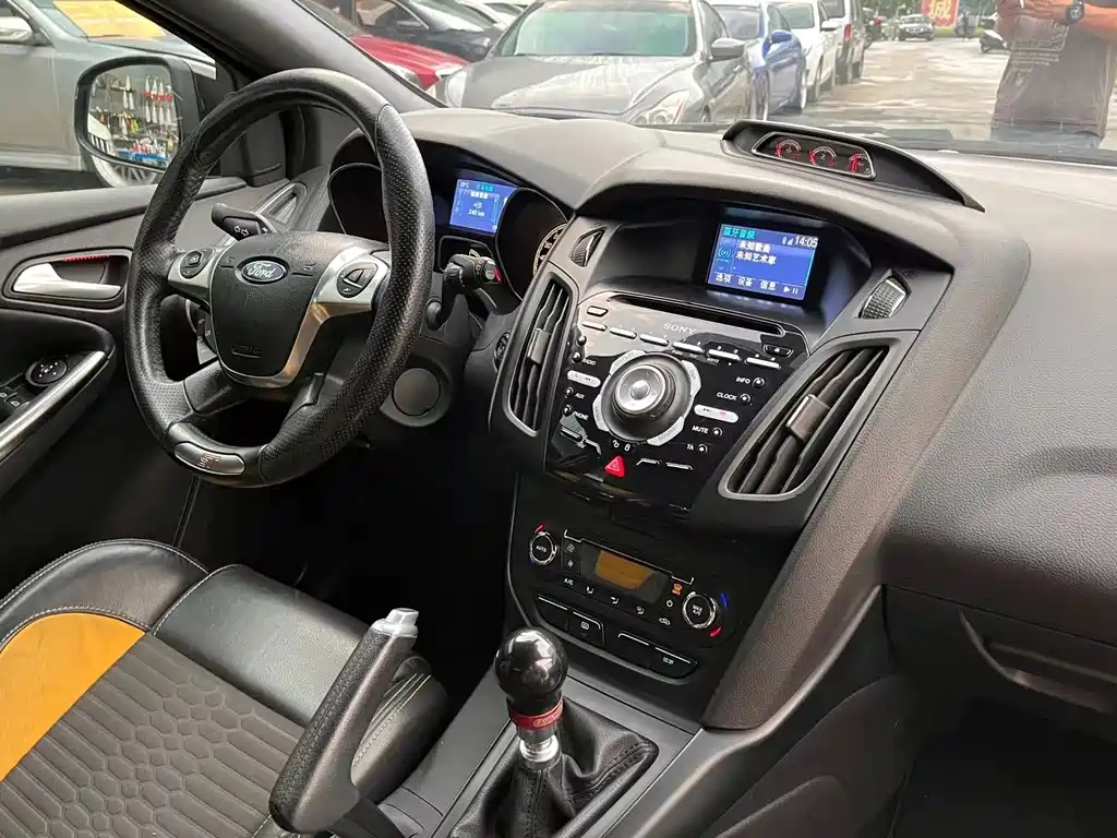 FORD FOCUS IMPORT 2014