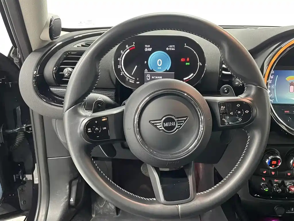 MINI CLUBMAN 2022