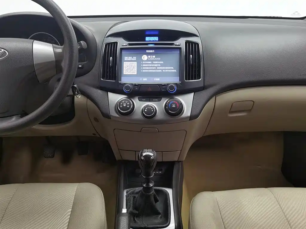 HYUNDAI CELESTA 2011