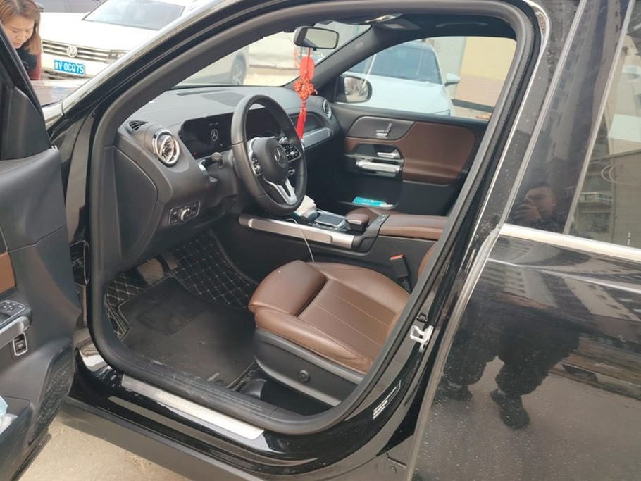 MERCEDES BENZ GLB 2023
