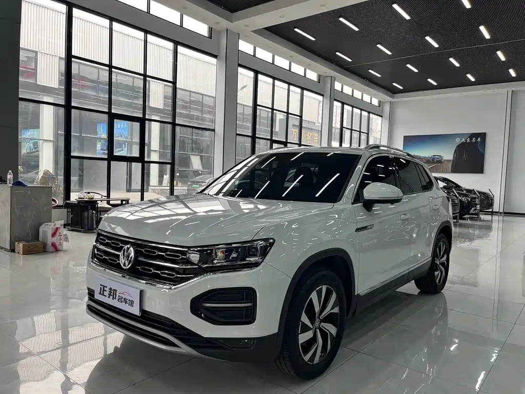 VOLKSWAGEN TAYRON 2021