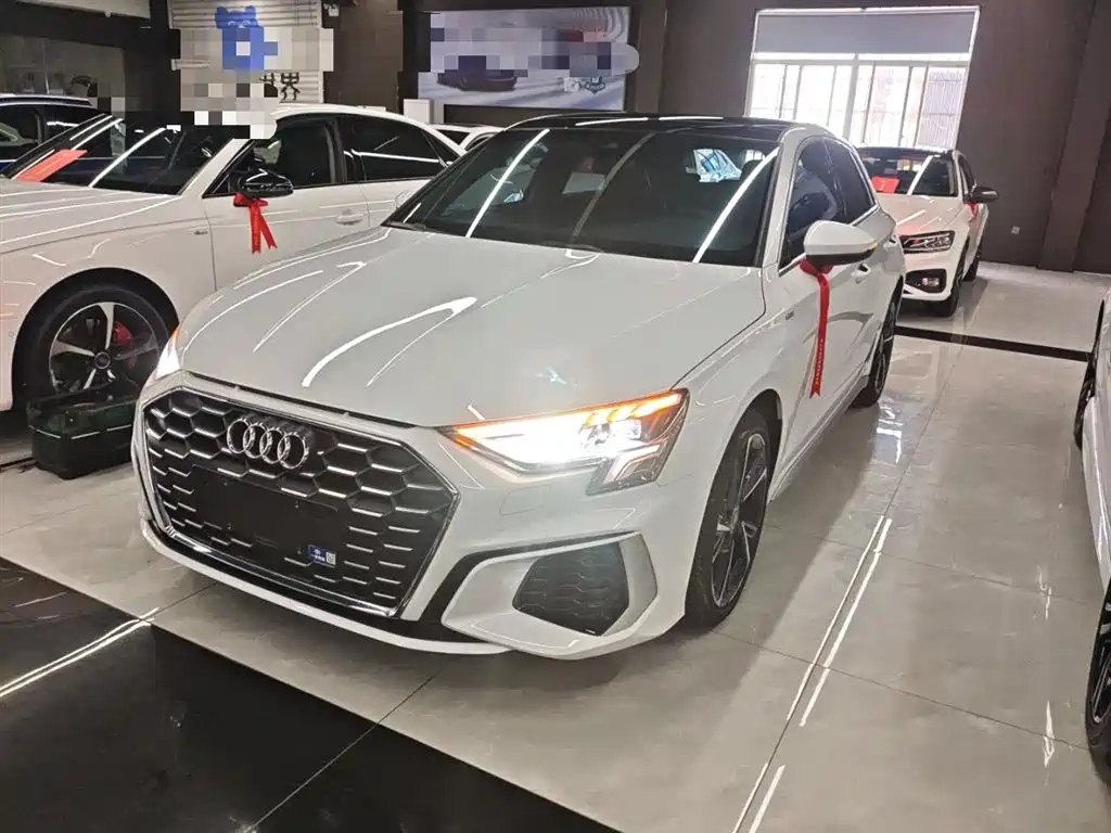 AUDI A3 2022