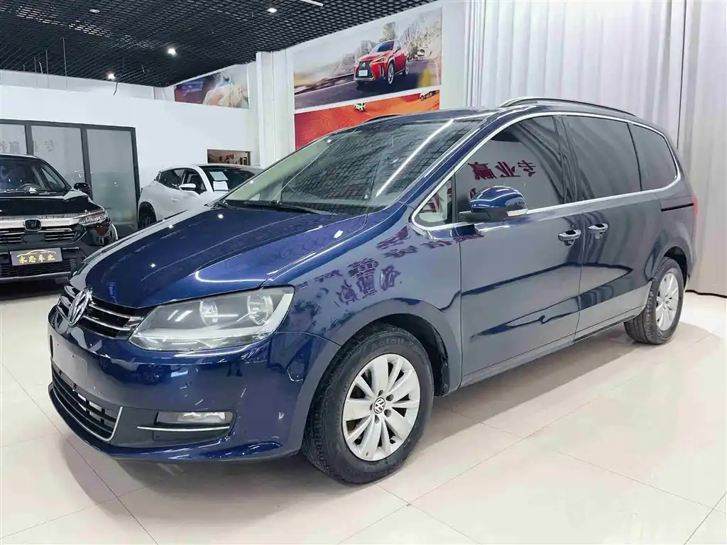 VOLKSWAGEN SHARAN 2012