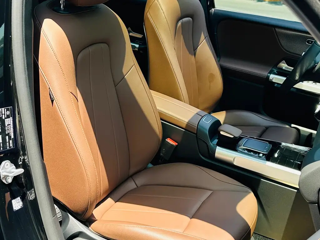 MERCEDES BENZ GLB 2022