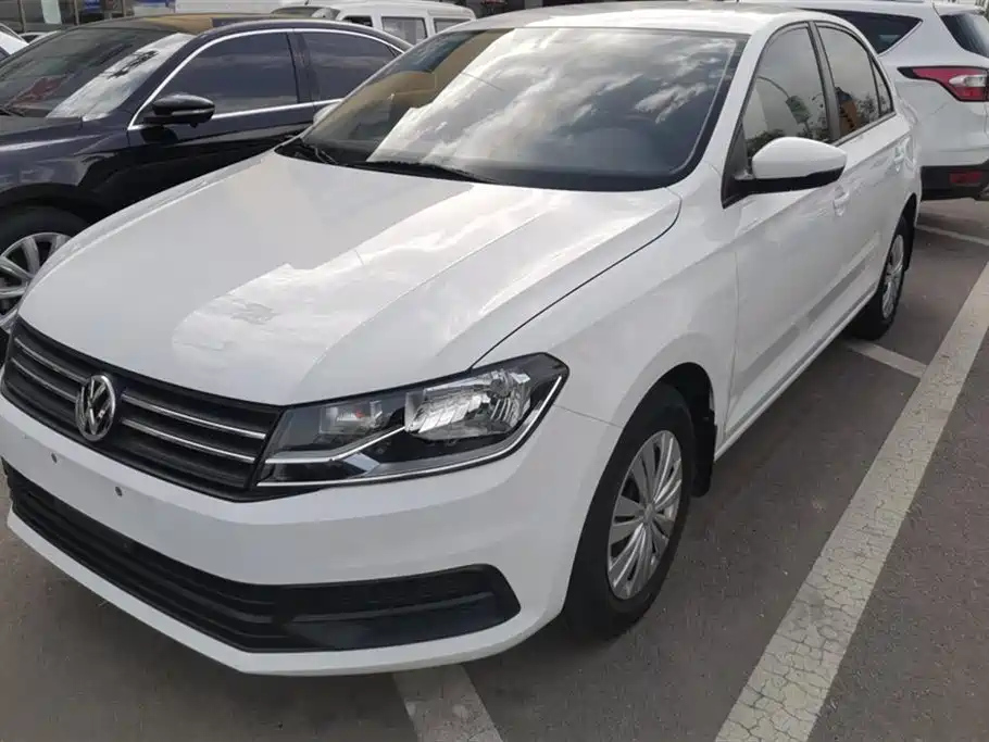 VOLKSWAGEN SANTANA 2021