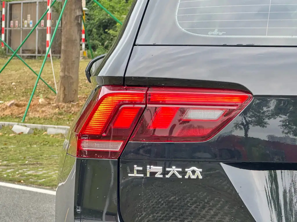 VOLKSWAGEN TIGUAN L 2024