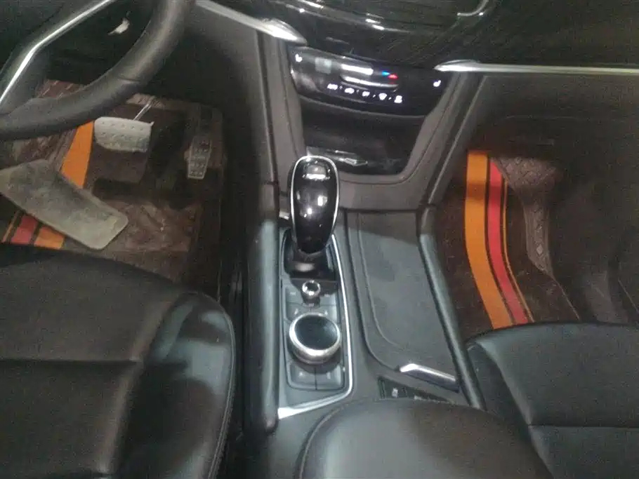 CADILLAC XT6 2020