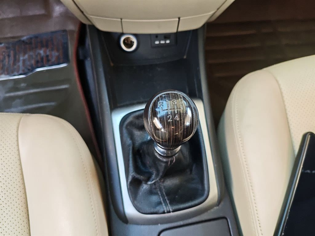 HYUNDAI CELESTA 2011