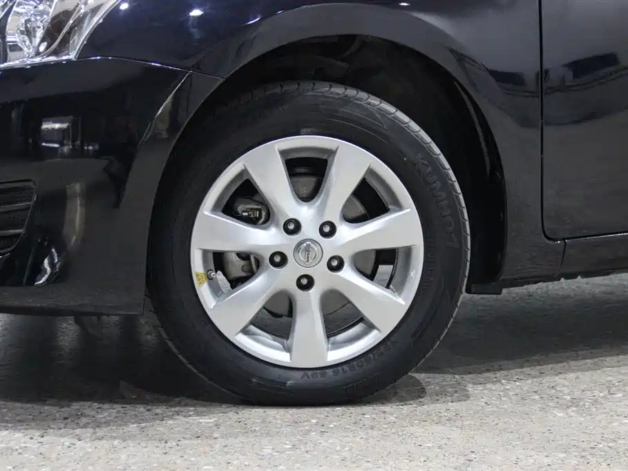 NISSAN TIIDA TIIDA 2015