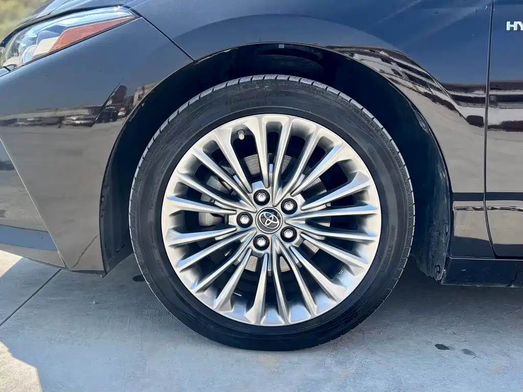 TOYOTA AVALON 2019