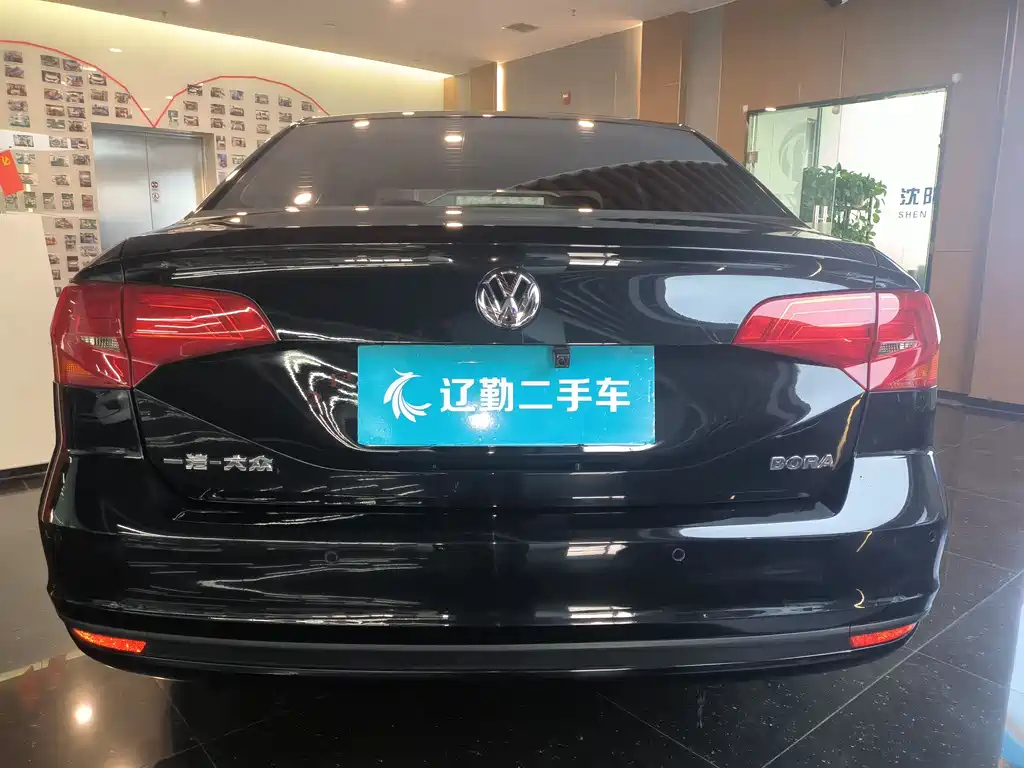 VOLKSWAGEN BORA 2018