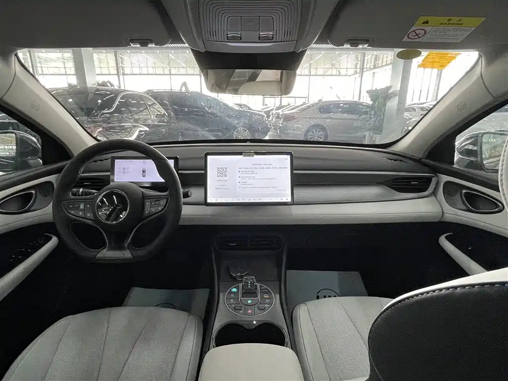 BYD SEAL 05 DM-I 2025