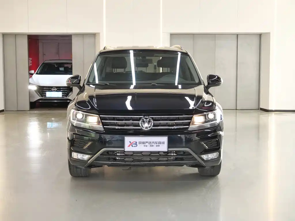 VOLKSWAGEN TIGUAN L 2021