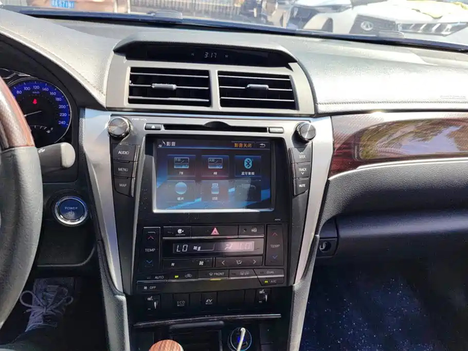 TOYOTA CAMRY 2016