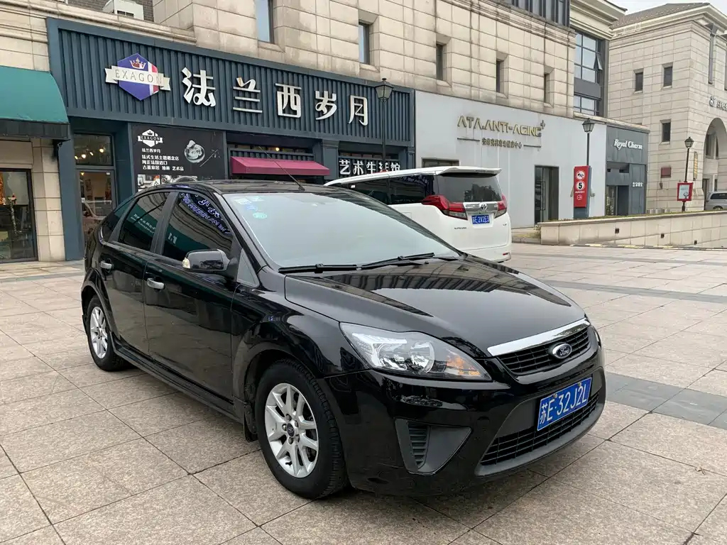 FORD FOCUS 2012