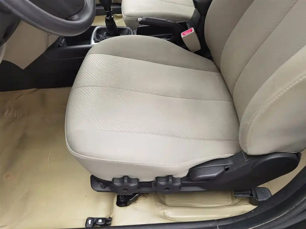 HYUNDAI CELESTA 2011