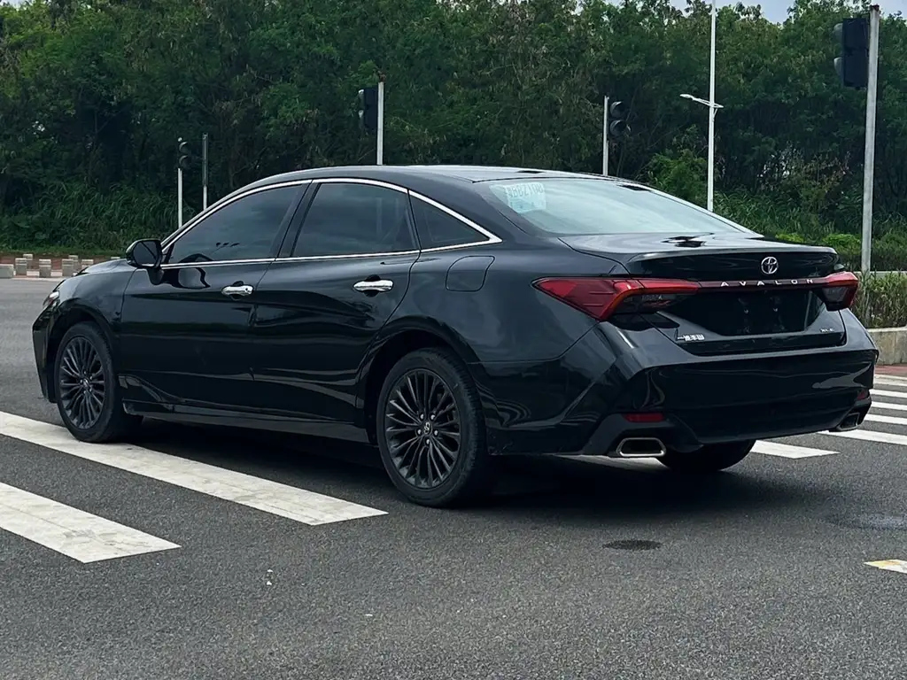 TOYOTA AVALON 2019