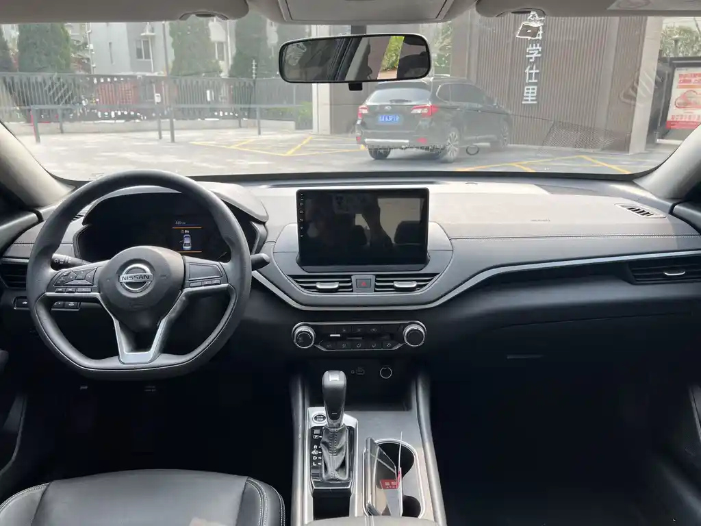 NISSAN TEANA 2021