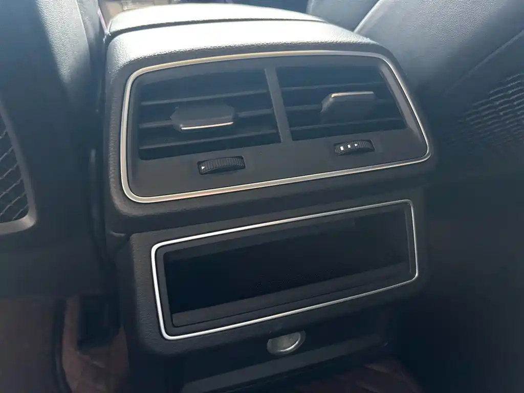 AUDI A6L 2020
