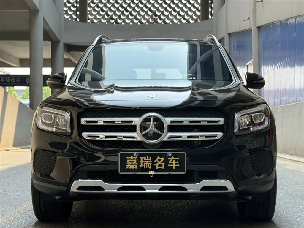 MERCEDES BENZ GLB 2023
