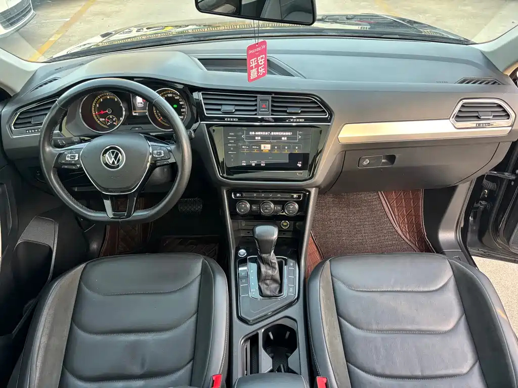 VOLKSWAGEN TIGUAN L 2021