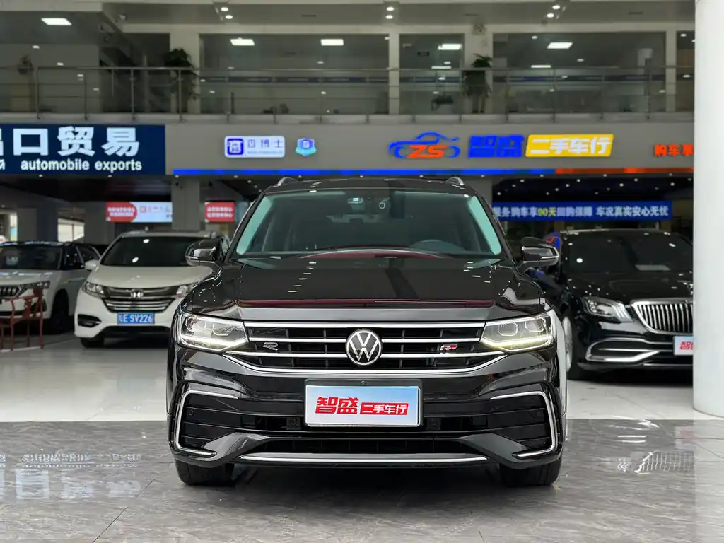 VOLKSWAGEN TIGUAN L 2022