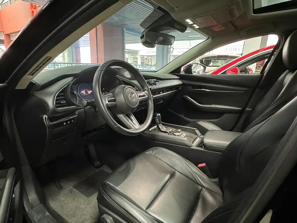 MAZDA 3 AXELA 2021