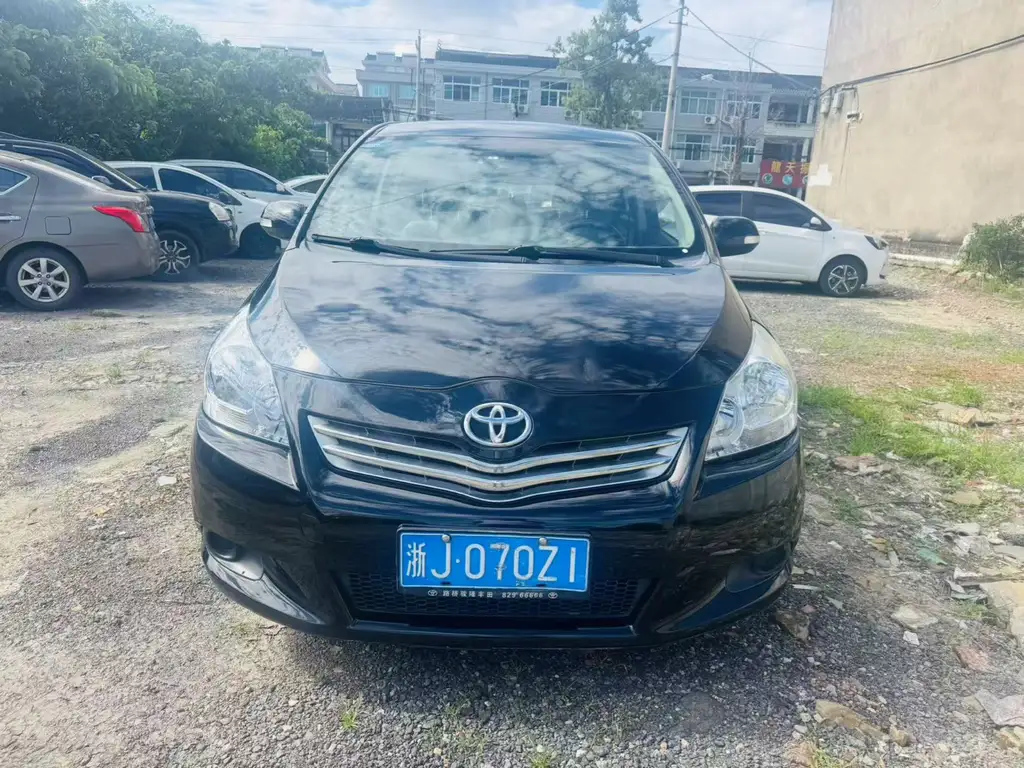 TOYOTA ESCAPE 2014