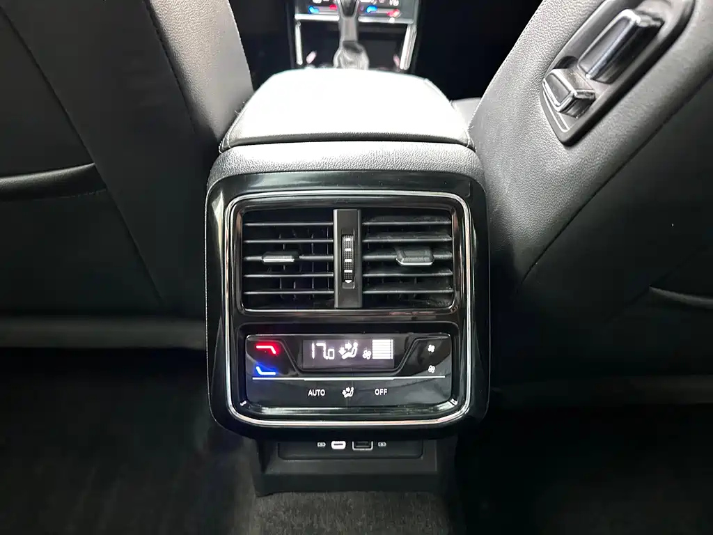 VOLKSWAGEN PASSAT 2021
