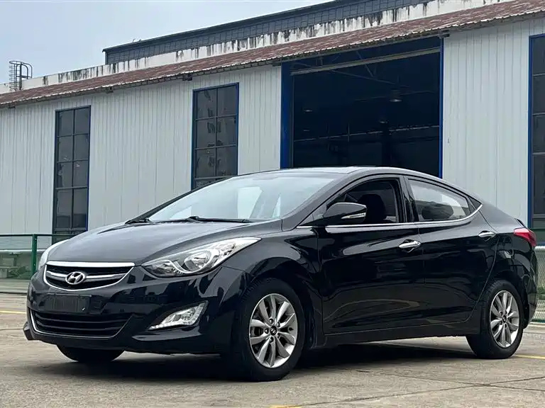 HYUNDAI ELANTRA 2012