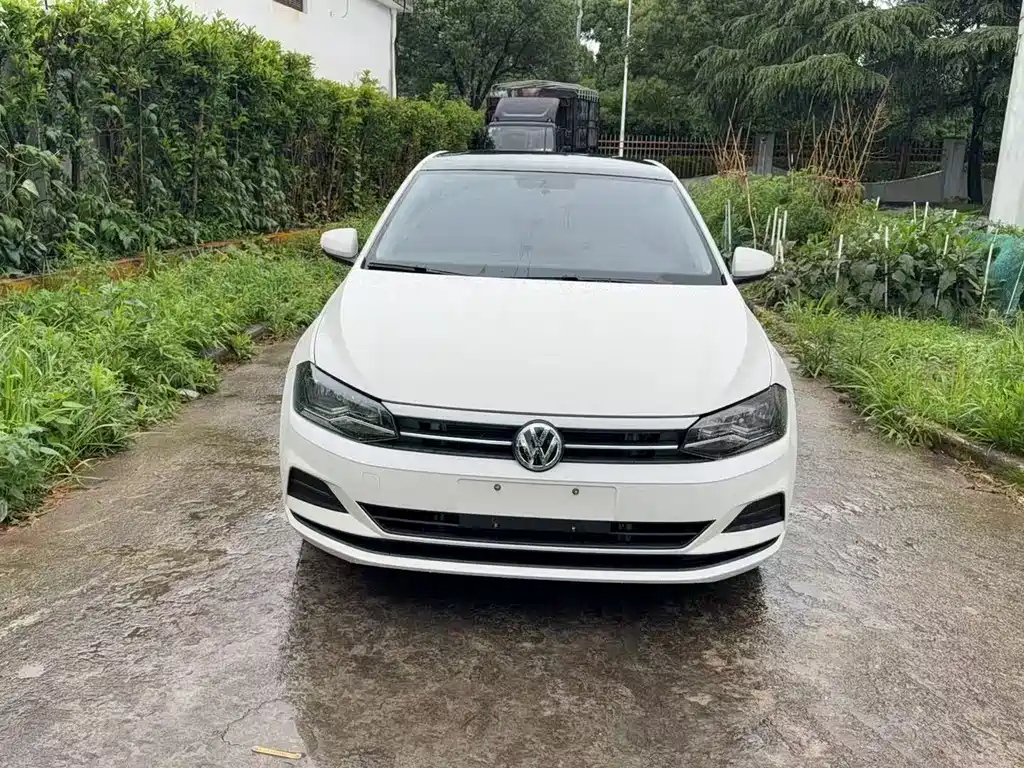 VOLKSWAGEN POLO 2021