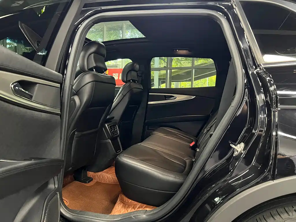 LINCOLN NAVIGATOR IMPORT 2020