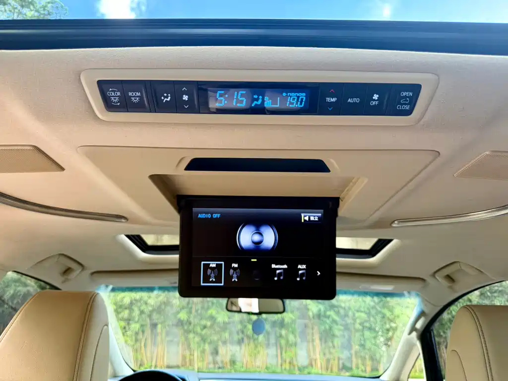 TOYOTA ALPHARD 2018