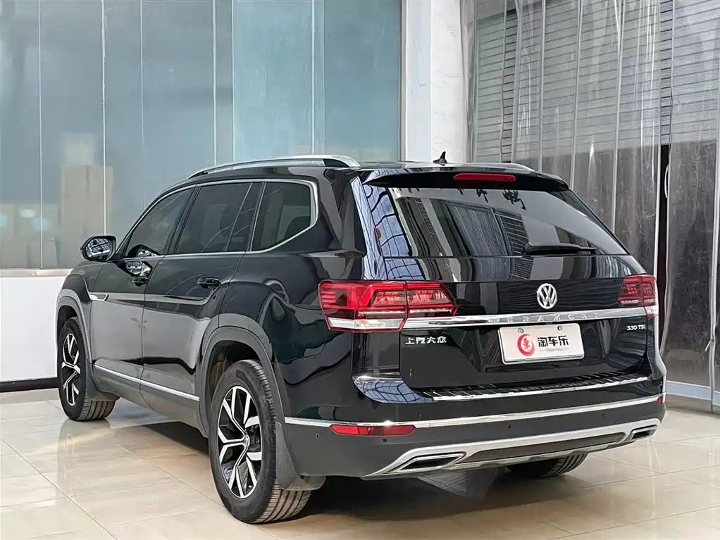VOLKSWAGEN TOURAN 2021