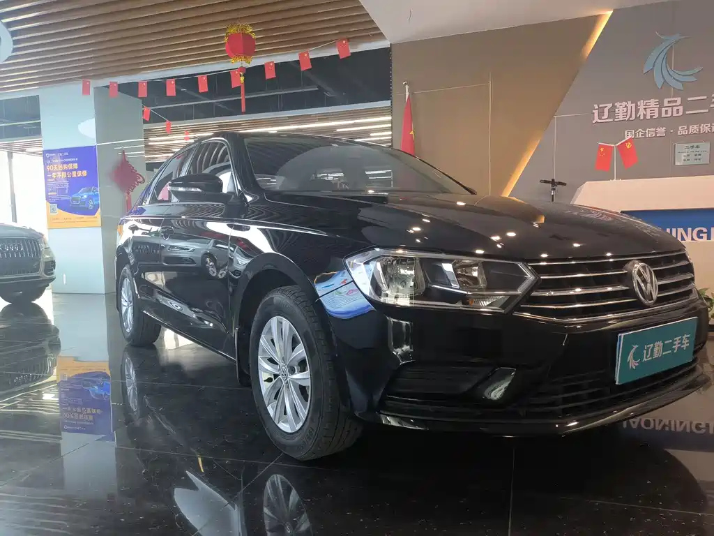 VOLKSWAGEN BORA 2018