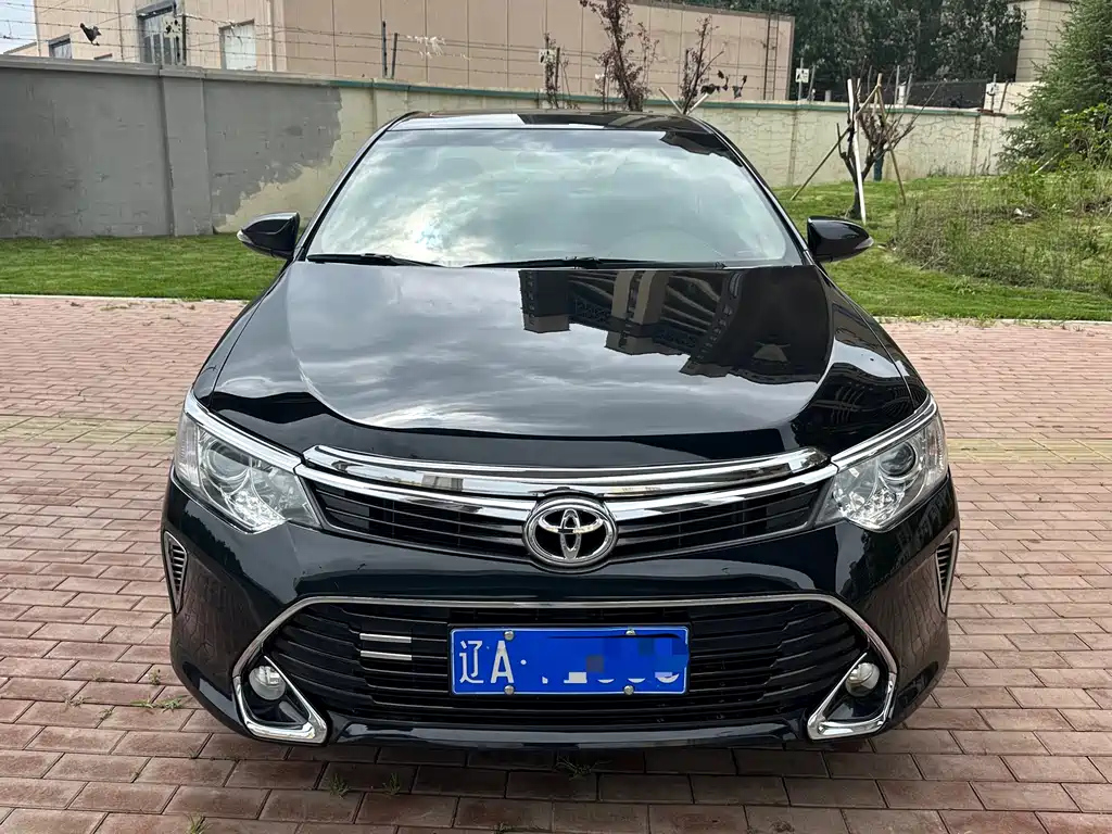 TOYOTA CAMRY 2016