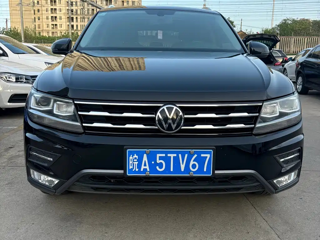 VOLKSWAGEN TIGUAN L 2021