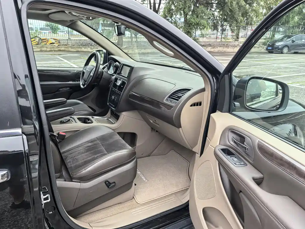 CHRYSLER OTHER 2013