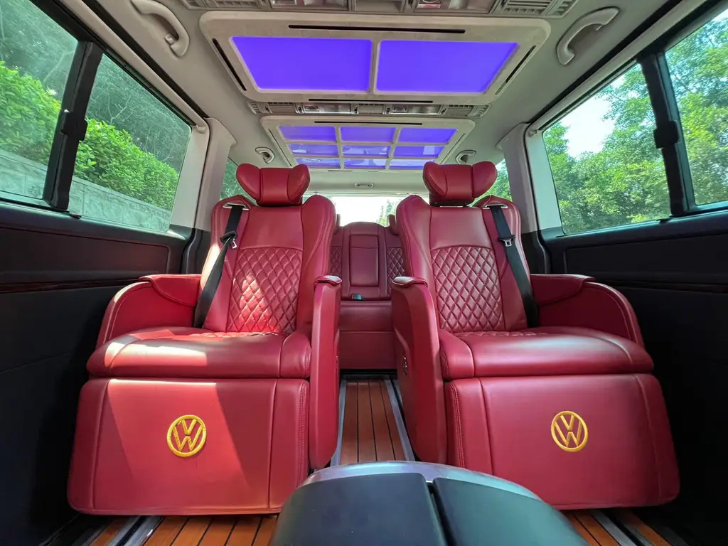VOLKSWAGEN MULTIVAN 2012