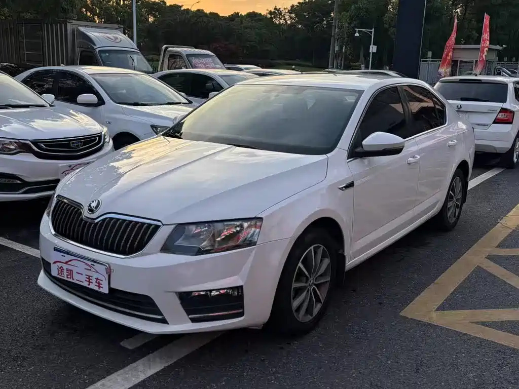 SKODA OCTAVIA 2017