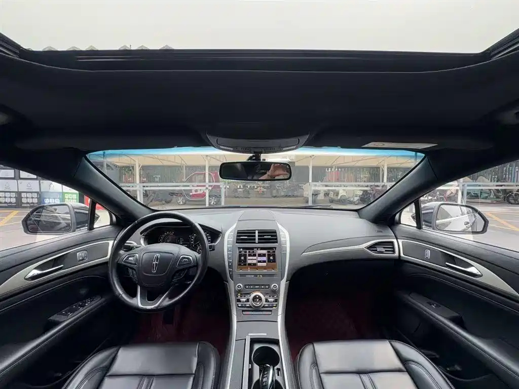 LINCOLN MKZ 2019